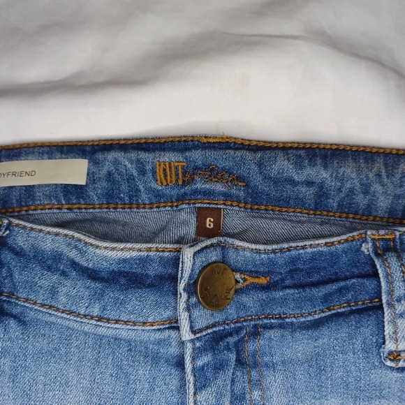 Kut from the kloth distressed boyfriend jeans - Picture 5 of 9